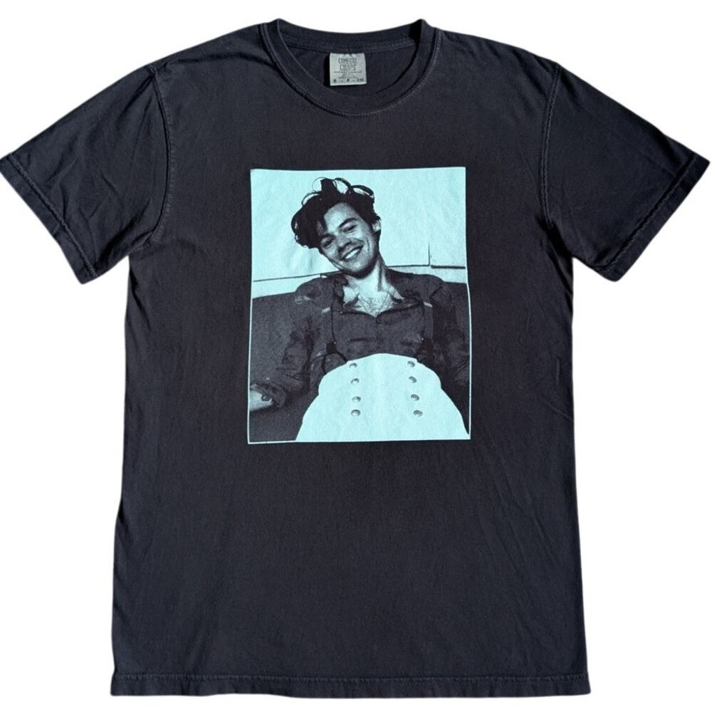 Harry Styles " Love On Tour" 2021 "Overalls/Suspenders " Concert T-Shirt Size S
